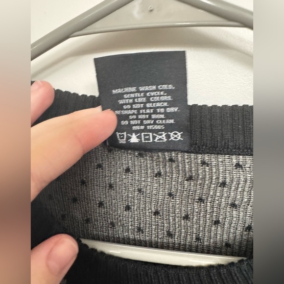 Wizarding World Harry Potter Slytherin Black Sweater Women's Size XL - Picture 3 of 6